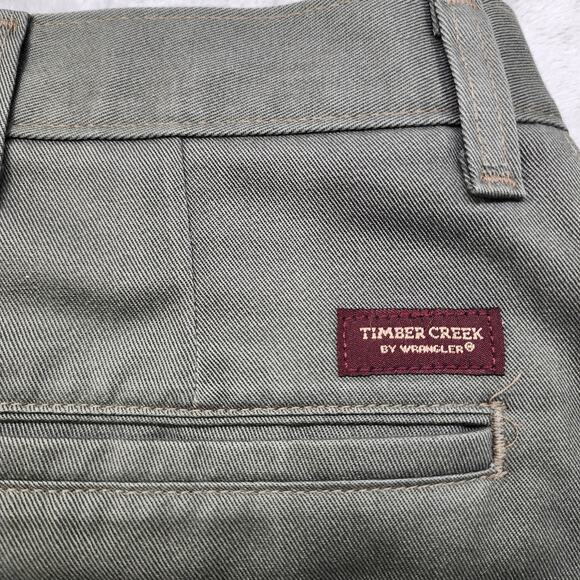 Wrangler Pants Mens 36X32 Gray Timber Creek Pleated Wrinkle Free Khakis Cotton - Picture 4 of 11